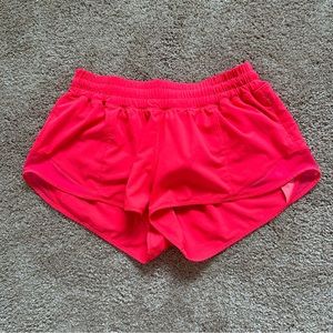 Lululemon Hotty Hot Low Rise 2.5 Inch Shorts